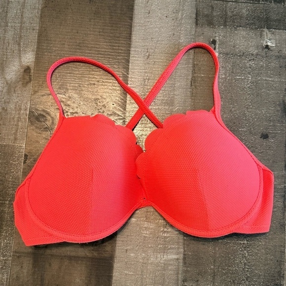 NWOT Shade & Shore Bikini Top size 36D - Picture 1 of 8